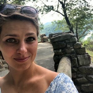 Meet your Posher, Lark